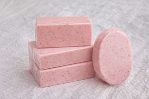 Ayurash Manjistha Soap – Natural Skin Brightening & Detox Soap (With Tea Tree Oil)